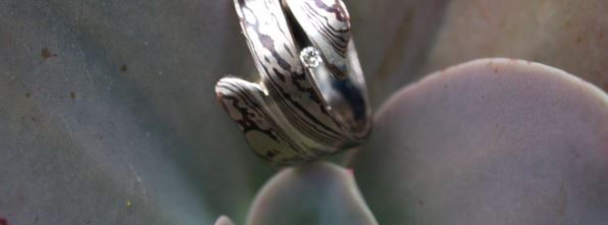 Mokume-gane ring met diamand.JPG