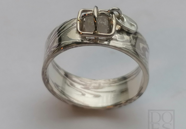 Mokume-gane-ring-met-ruwe-diamant.jpg