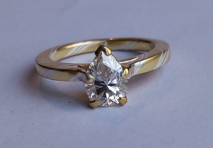 Mokume-gane-weddingring-moissanite.jpg