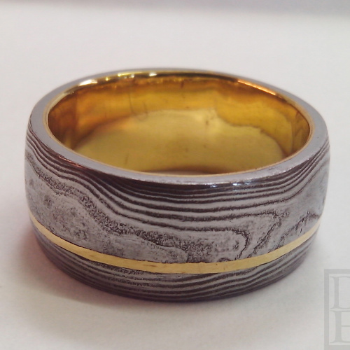 Damaststalen ring- goud.jpg