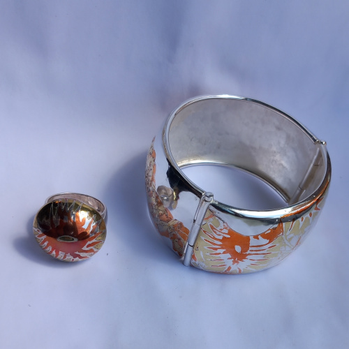 Zilveren-armband-met-Mokume-gane.jpg