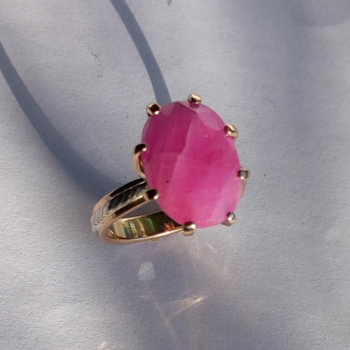 Rosegold-ring-with ruby.jpg